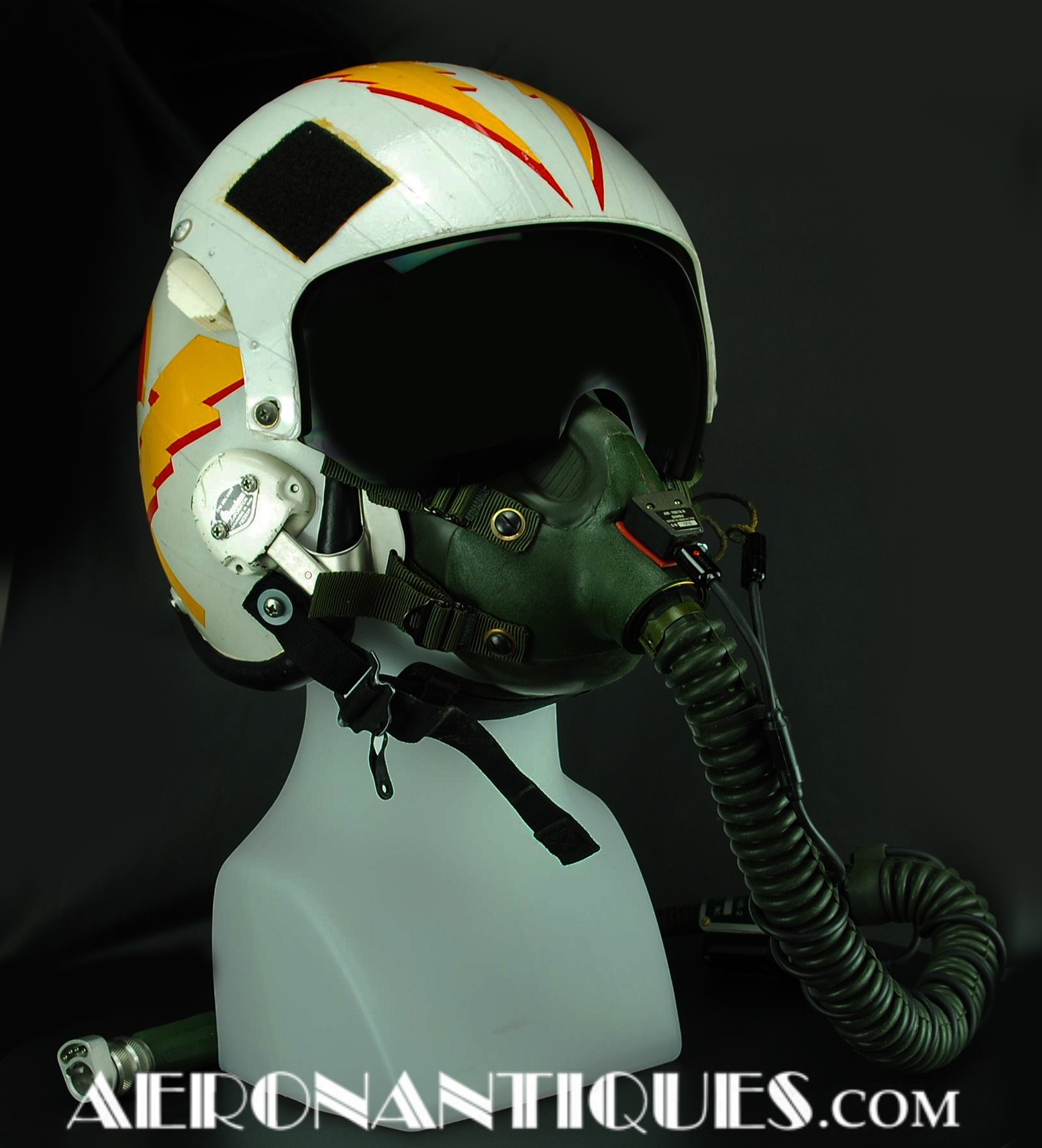 casque pilote de chasse;casque de pilote jet;casque de pilote aviation — free download