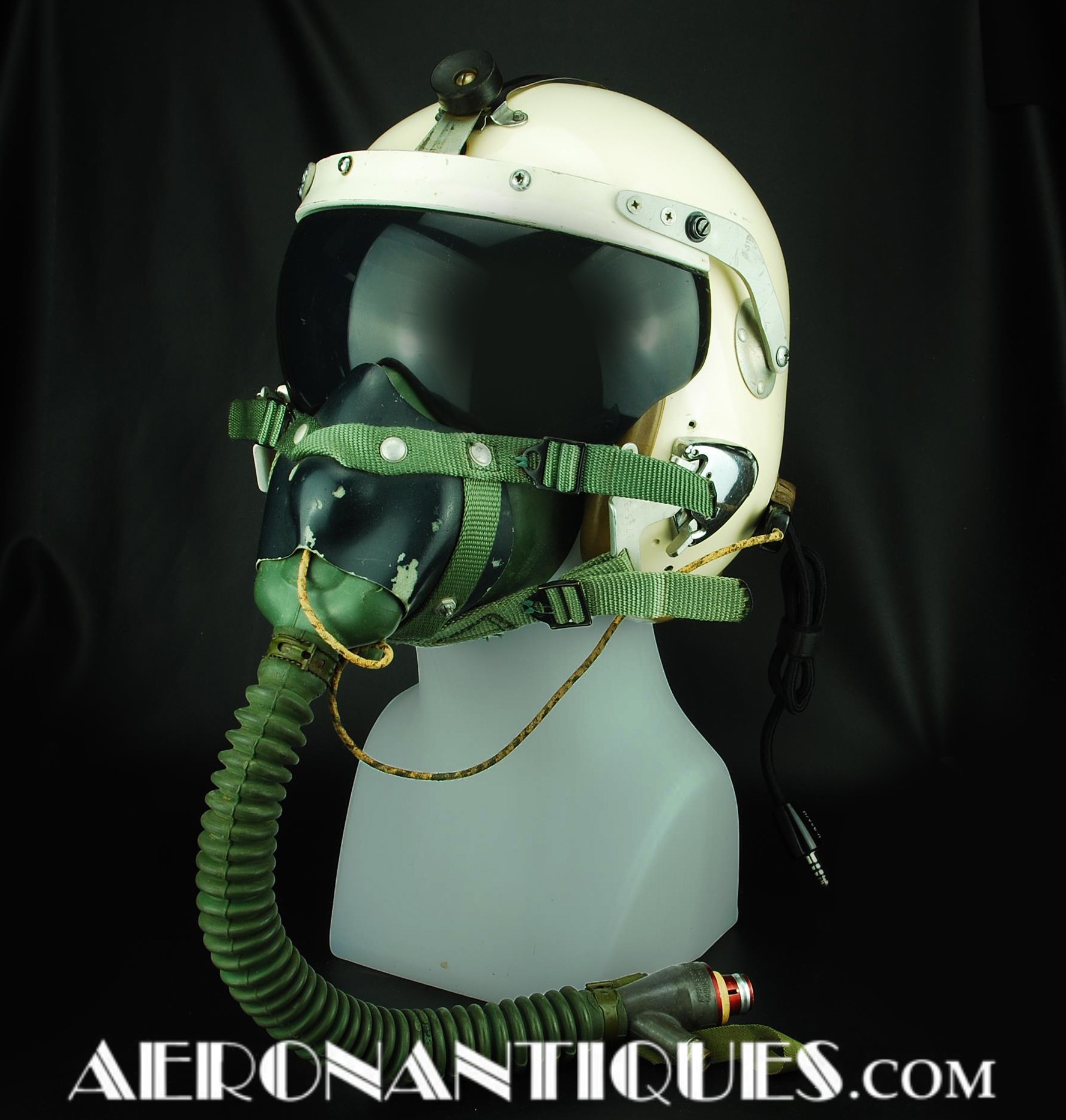 helmet;flight helmet;us air force flight helmet;usaf helmet;pilot helmet