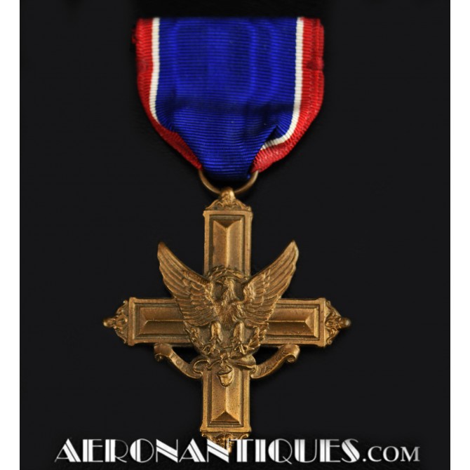 WWII us medal;dfc;distinguished flying cross;