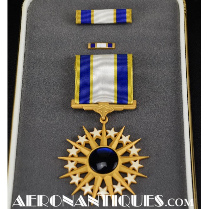 Décoration Distinguished Service Medal US Air Force
