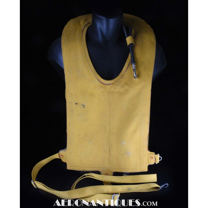 File:WWII USAAF Observer parachute harness with B-4 Mae West A-2 jacket officer